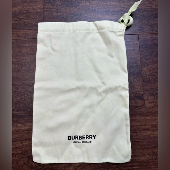 10x13” Burberry Dust Bag - Picture 1 of 2